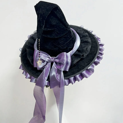 halloween costumes with black hat

